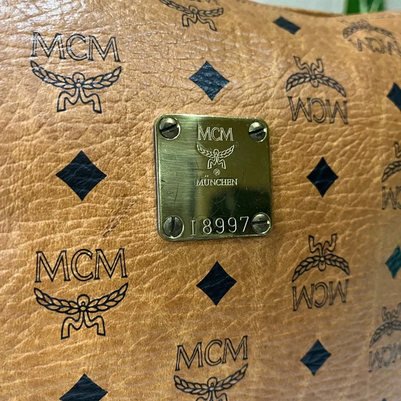 MCM Cognac Pouch - Picture 4 of 14